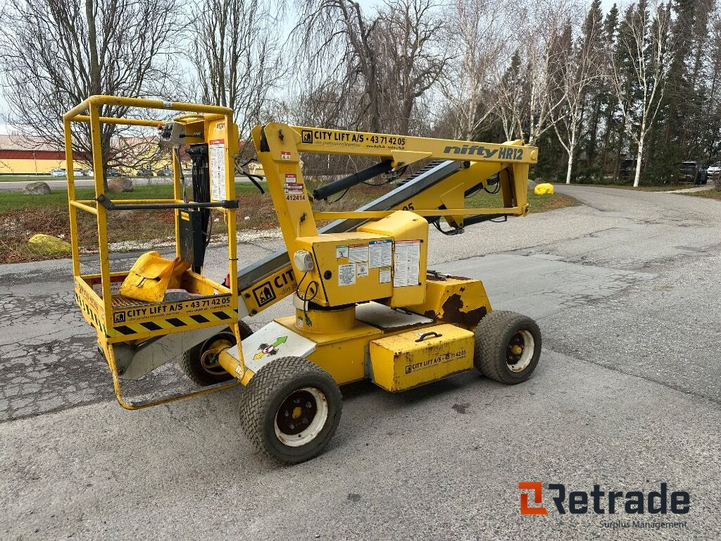 Lift Nifty lift Hr12 bom lift - Celtniecības tehnika: foto 1 Lift Nifty lift Hr12 bom lift - Celtniecības tehnika: foto 1