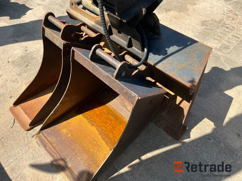 Minigraver Kobelco SK35 SR- 6 E 3,5 Tons minigraver - Celtniecības tehnika: foto 5 Minigraver Kobelco SK35 SR- 6 E 3,5 Tons minigraver - Celtniecības tehnika: foto 5