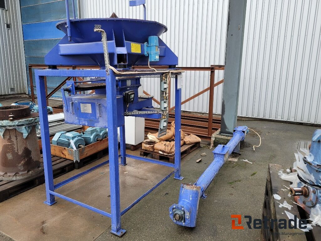 TOMAL Storsäckstömmare för tömning av engångssäck - Citas iekārtas: foto 1 TOMAL Storsäckstömmare för tömning av engångssäck - Citas iekārtas: foto 1