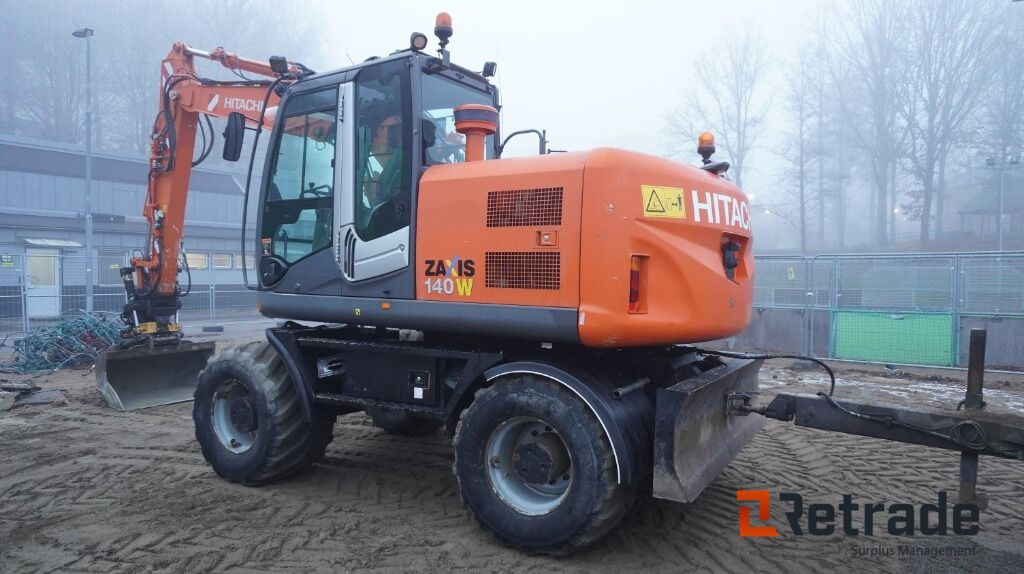 Hjulgrävare Hitachi ZX 140W-3 - Riteņu ekskavators: foto 4 Hjulgrävare Hitachi ZX 140W-3 - Riteņu ekskavators: foto 4