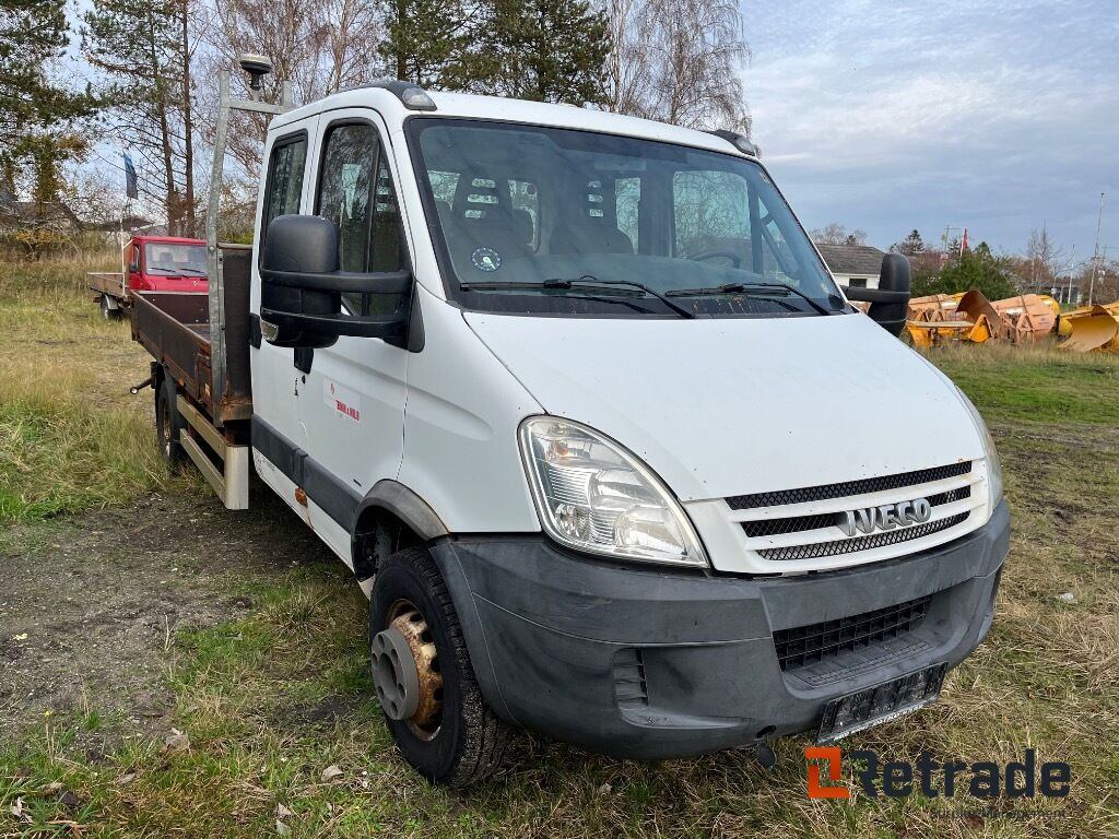 IVECO 65 Dobbelt kabine lastvogn. - Automašīna ar kravas platformu, Kravas-pasažieru furgons: foto 2 IVECO 65 Dobbelt kabine lastvogn. - Automašīna ar kravas platformu, Kravas-pasažieru furgons: foto 2