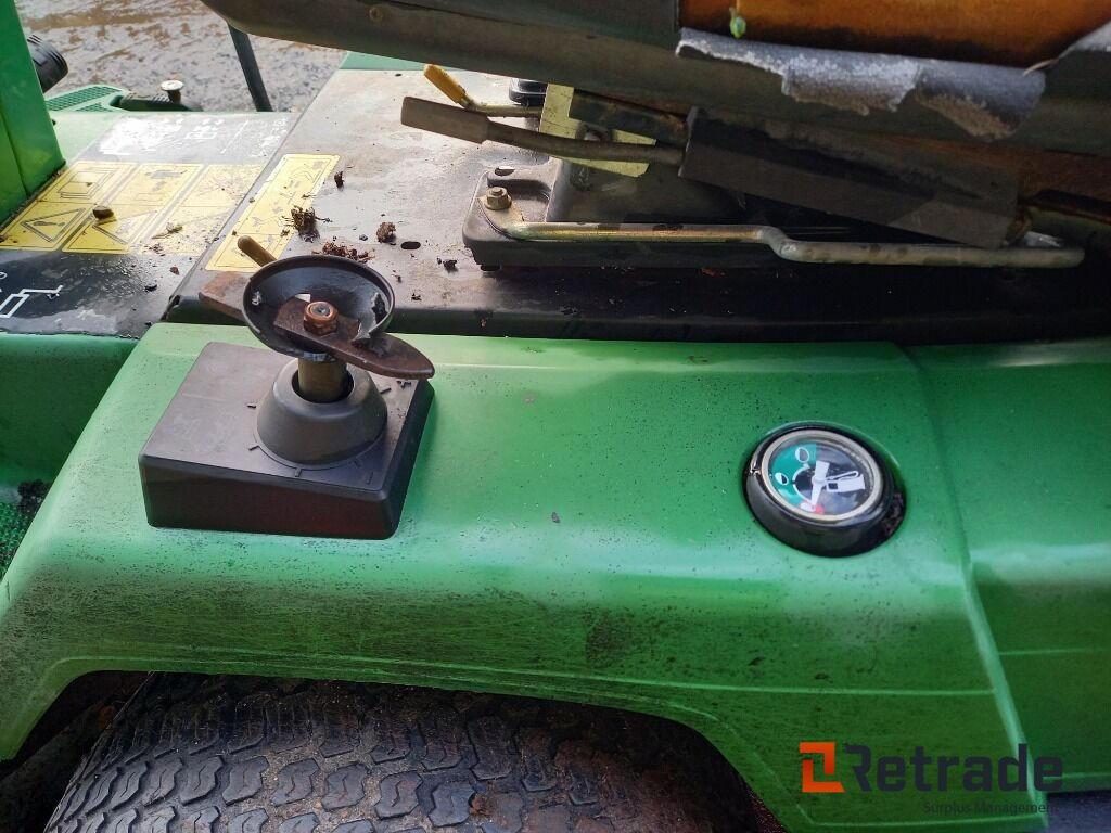 Zāles pļāvējs John Deere F725 klipper: foto 10