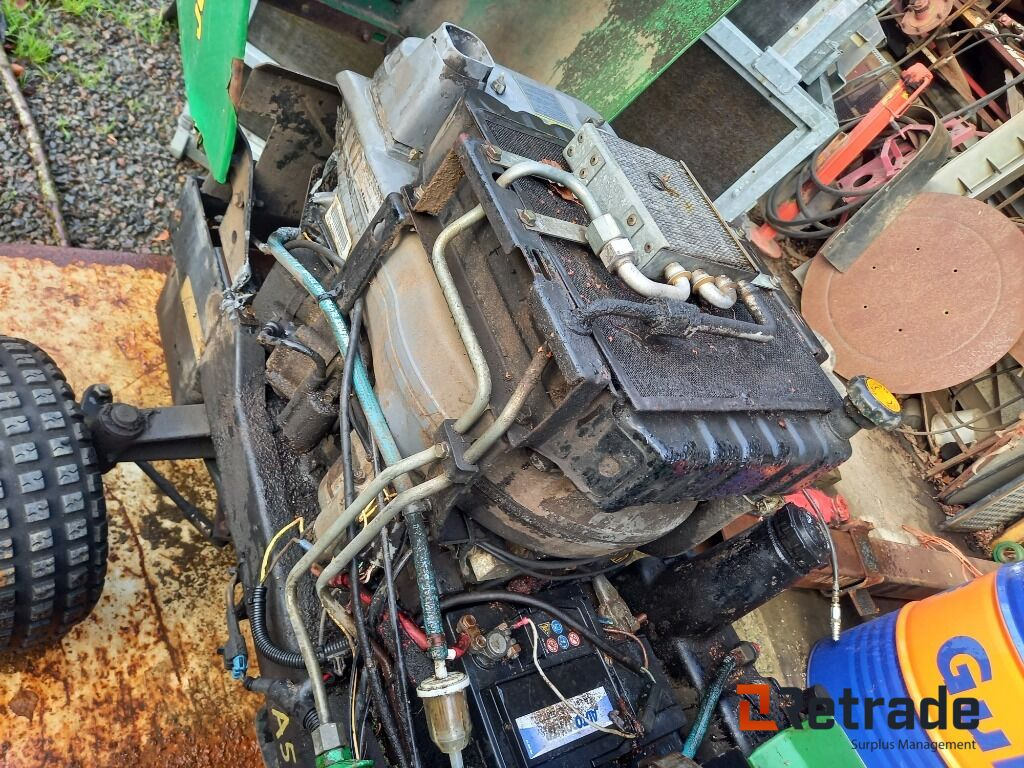 Zāles pļāvējs John Deere F725 klipper: foto 23