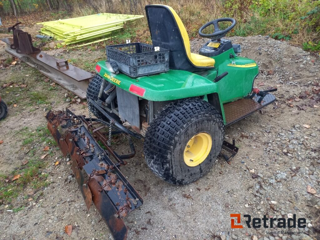 John Deere Redskabsbærer - Dārza tehnika: foto 5 John Deere Redskabsbærer - Dārza tehnika: foto 5