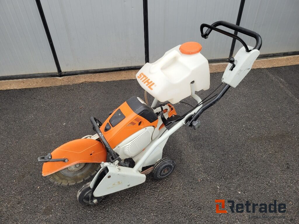 Kapmaskin motorkap med vagn Stihl TS700 - Celtniecības maisītājs: foto 1 Kapmaskin motorkap med vagn Stihl TS700 - Celtniecības maisītājs: foto 1
