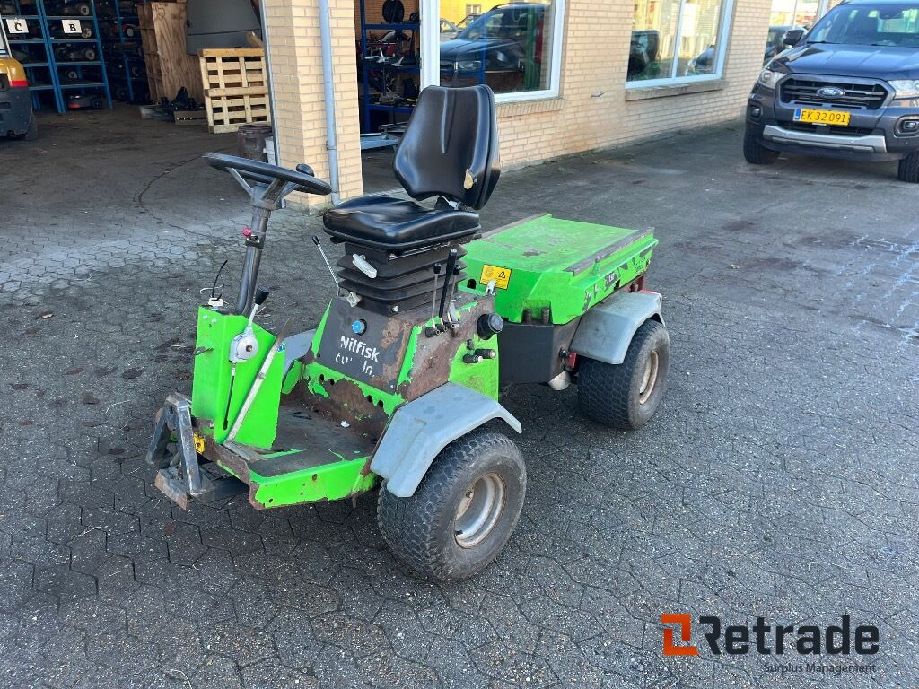 Redskabsbærer EGHOLM 2150 Redskabsbærer - Komunālā/ Specializētā tehnika: foto 1 Redskabsbærer EGHOLM 2150 Redskabsbærer - Komunālā/ Specializētā tehnika: foto 1