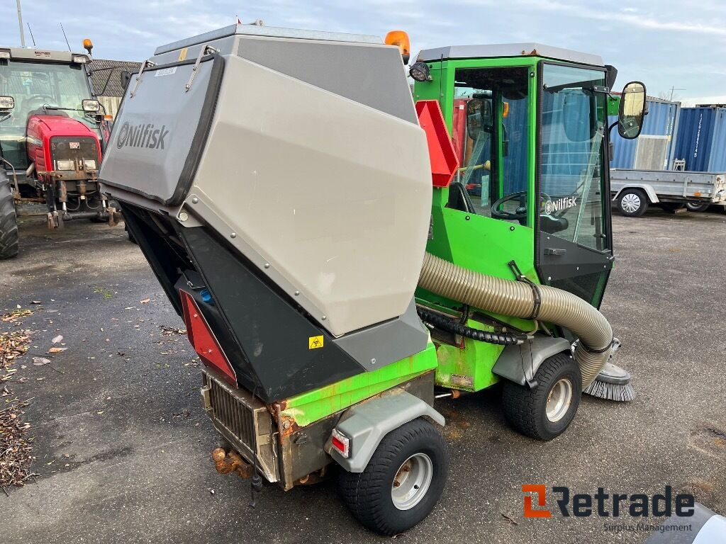 Redskabsbærer Nilfisk FH3 med maskinsæt. - Komunālā/ Specializētā tehnika: foto 5 Redskabsbærer Nilfisk FH3 med maskinsæt. - Komunālā/ Specializētā tehnika: foto 5