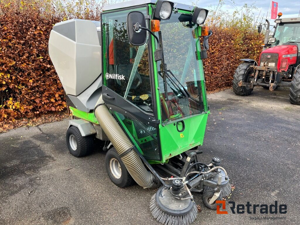 Redskabsbærer Nilfisk FH3 med maskinsæt. - Komunālā/ Specializētā tehnika: foto 3 Redskabsbærer Nilfisk FH3 med maskinsæt. - Komunālā/ Specializētā tehnika: foto 3