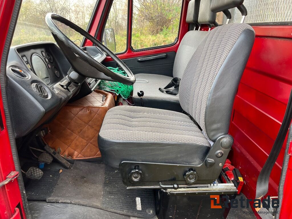 MERCEDES-BENZ 30/35 Ladvogn. - Bortu kravas automašīna/ Platforma: foto 5 MERCEDES-BENZ 30/35 Ladvogn. - Bortu kravas automašīna/ Platforma: foto 5