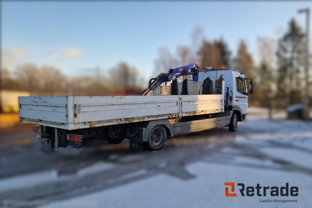 Mercedes-Benz Atego 818L med 6 meter plan og kran - Bortu kravas automašīna/ Platforma, Kravas auto ar manipulatoru: foto 3 Mercedes-Benz Atego 818L med 6 meter plan og kran - Bortu kravas automašīna/ Platforma, Kravas auto ar manipulatoru: foto 3