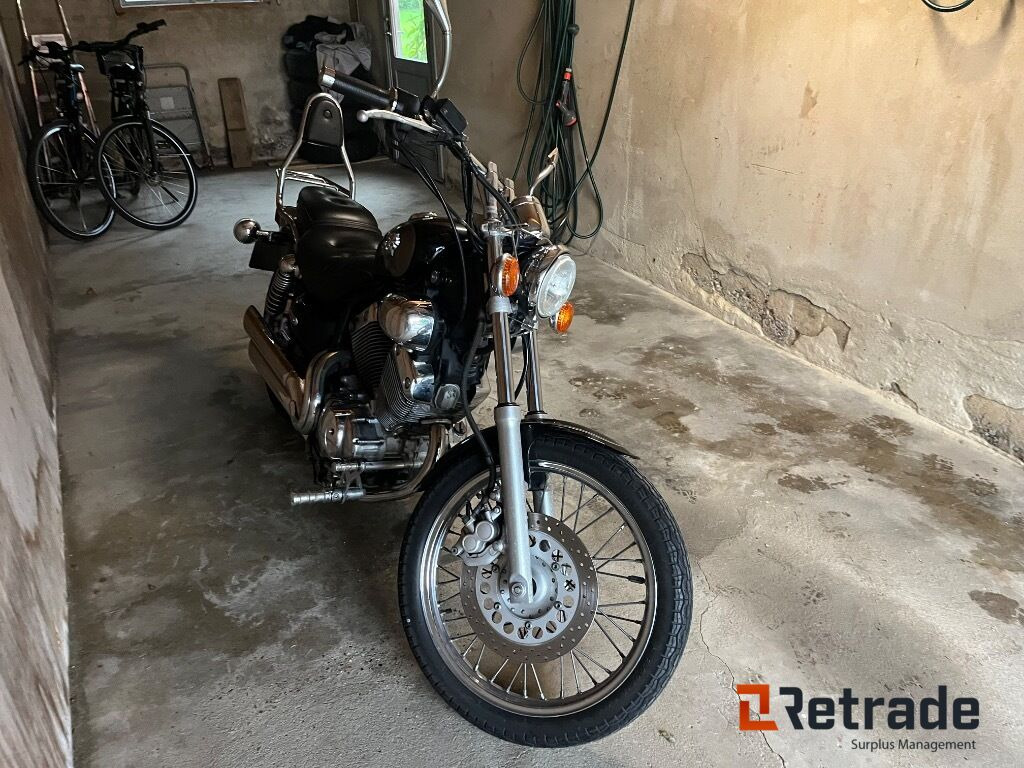 Motorcykel YAMAHA XV 535 VIRAGO - Motocikls: foto 4 Motorcykel YAMAHA XV 535 VIRAGO - Motocikls: foto 4