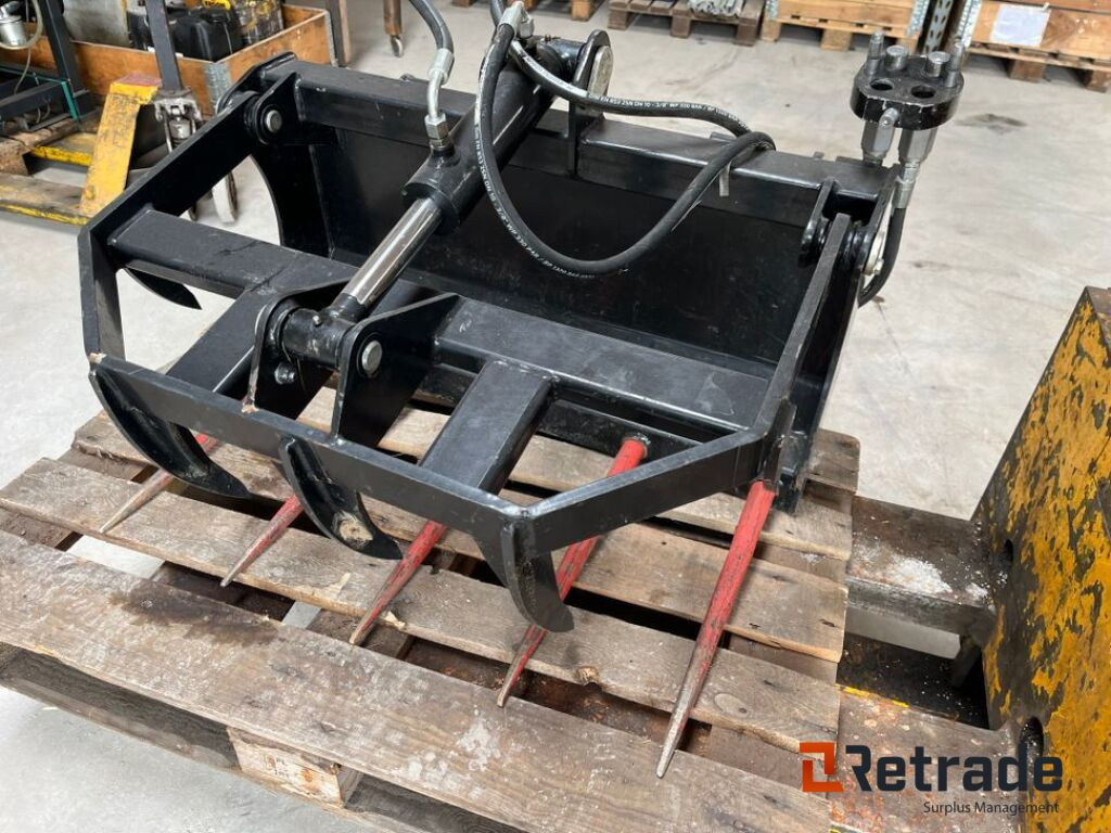 Overfaldsklo til Avant/multi One / Assault claw for Avant/multi One - Lopbarības sagatavošanas tehnika: foto 1 Overfaldsklo til Avant/multi One / Assault claw for Avant/multi One - Lopbarības sagatavošanas tehnika: foto 1