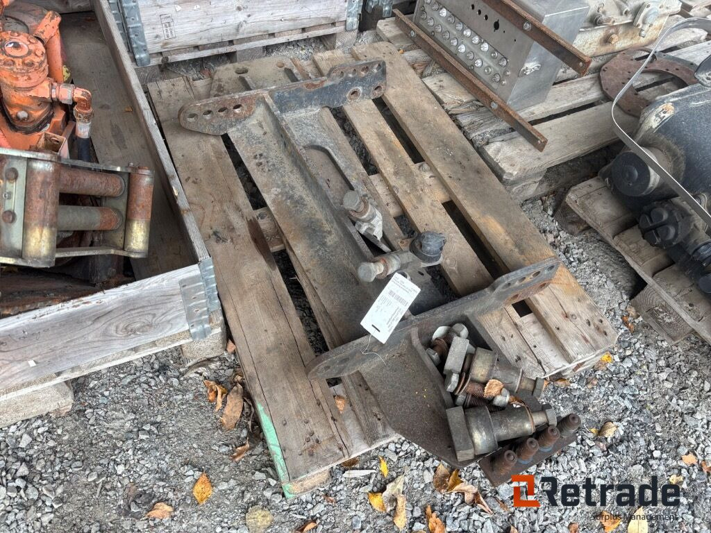 Ploggrind till Volvo FH/FM - Papildaprīkojums - Celtniecības tehnika: foto 3 Ploggrind till Volvo FH/FM - Papildaprīkojums - Celtniecības tehnika: foto 3