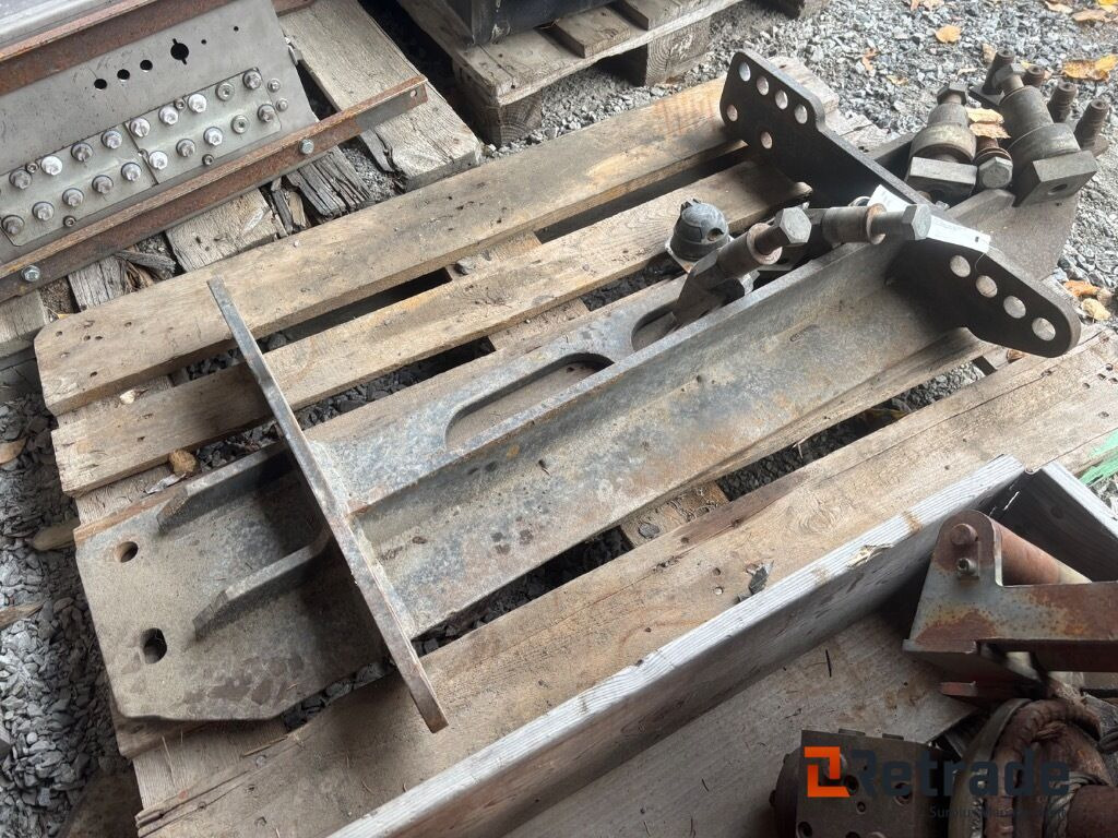 Ploggrind till Volvo FH/FM - Papildaprīkojums - Celtniecības tehnika: foto 1 Ploggrind till Volvo FH/FM - Papildaprīkojums - Celtniecības tehnika: foto 1