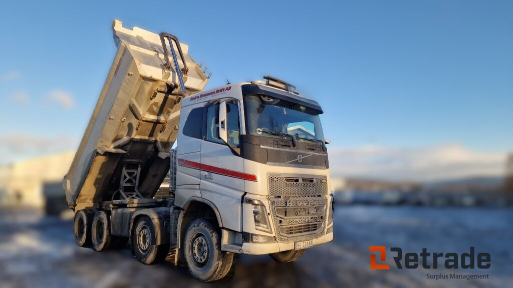 Robust og klar tippbil – Volvo FH16 650 8x4 med tipp og hengeropplegg - Kravas automašīna pašizgāzējs: foto 4 Robust og klar tippbil – Volvo FH16 650 8x4 med tipp og hengeropplegg - Kravas automašīna pašizgāzējs: foto 4