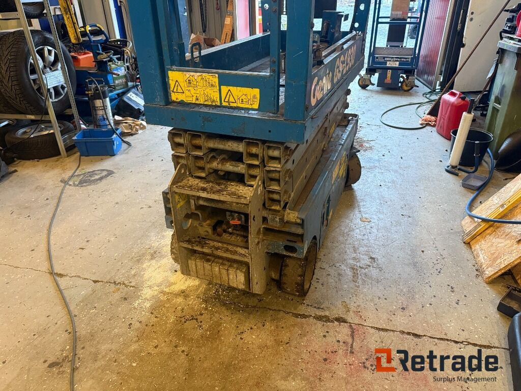 Saxlift Genie 1930 - Šķērveida pacēlājs: foto 5 Saxlift Genie 1930 - Šķērveida pacēlājs: foto 5