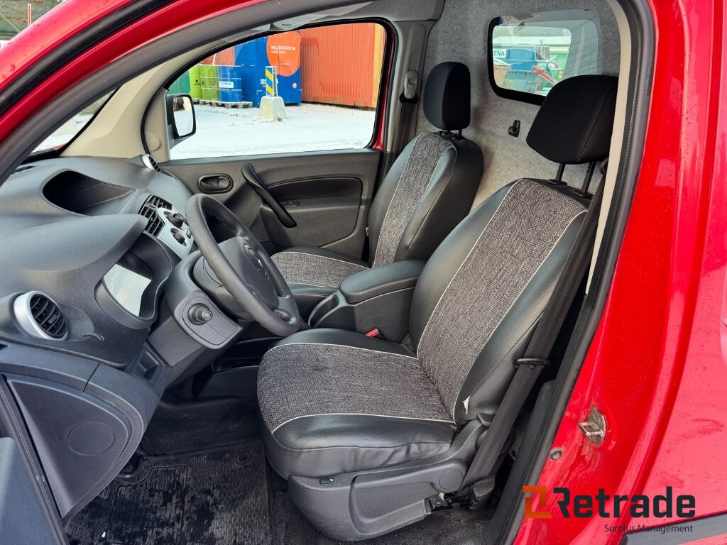 Skåpbil Renault Kangoo - Vieglā automašīna: foto 5 Skåpbil Renault Kangoo - Vieglā automašīna: foto 5
