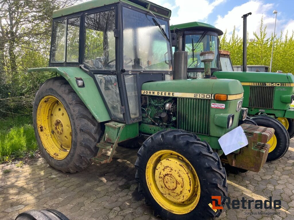 Tractor John Deere 2130 D 4 X 4 Traktor 2130 4 X 4 - Traktors: foto 4 Tractor John Deere 2130 D 4 X 4 Traktor 2130 4 X 4 - Traktors: foto 4