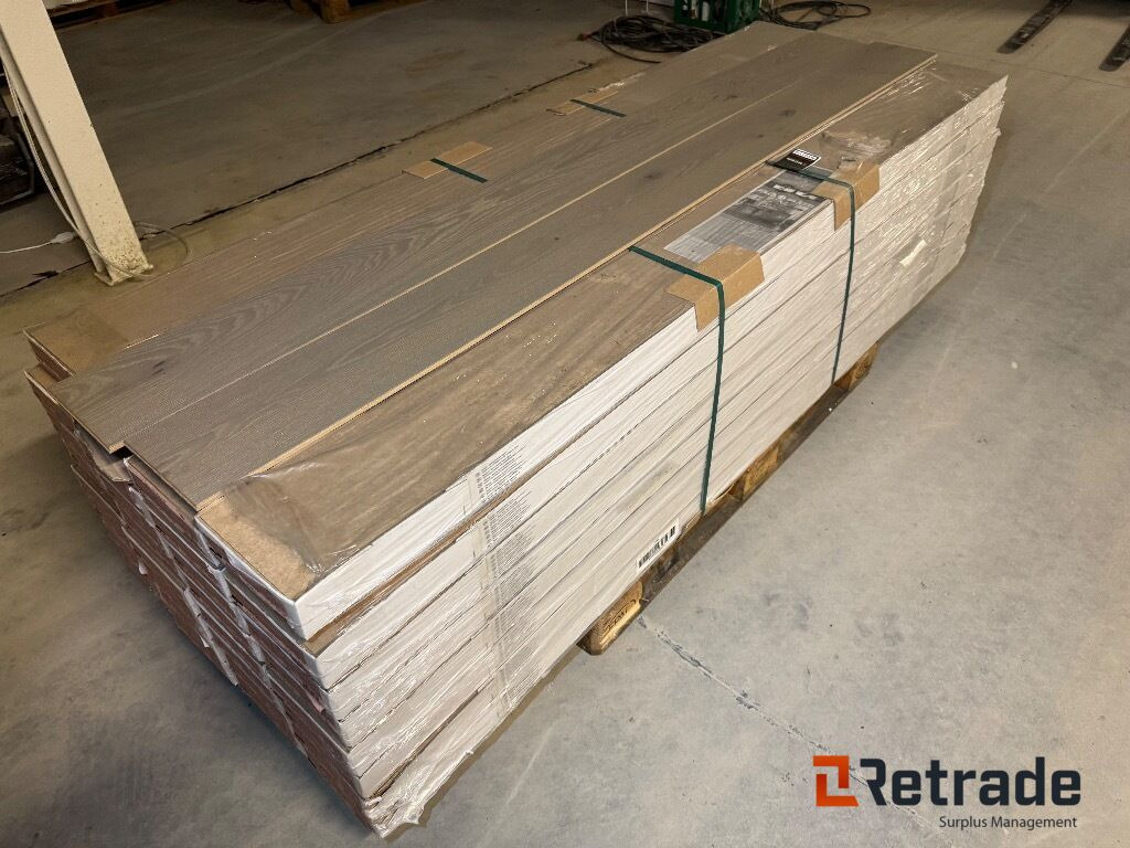 Trægulv Hamburger parkett 32 pakker 10,5x180x2200mm - Celtniecības maisītājs: foto 1 Trægulv Hamburger parkett 32 pakker 10,5x180x2200mm - Celtniecības maisītājs: foto 1