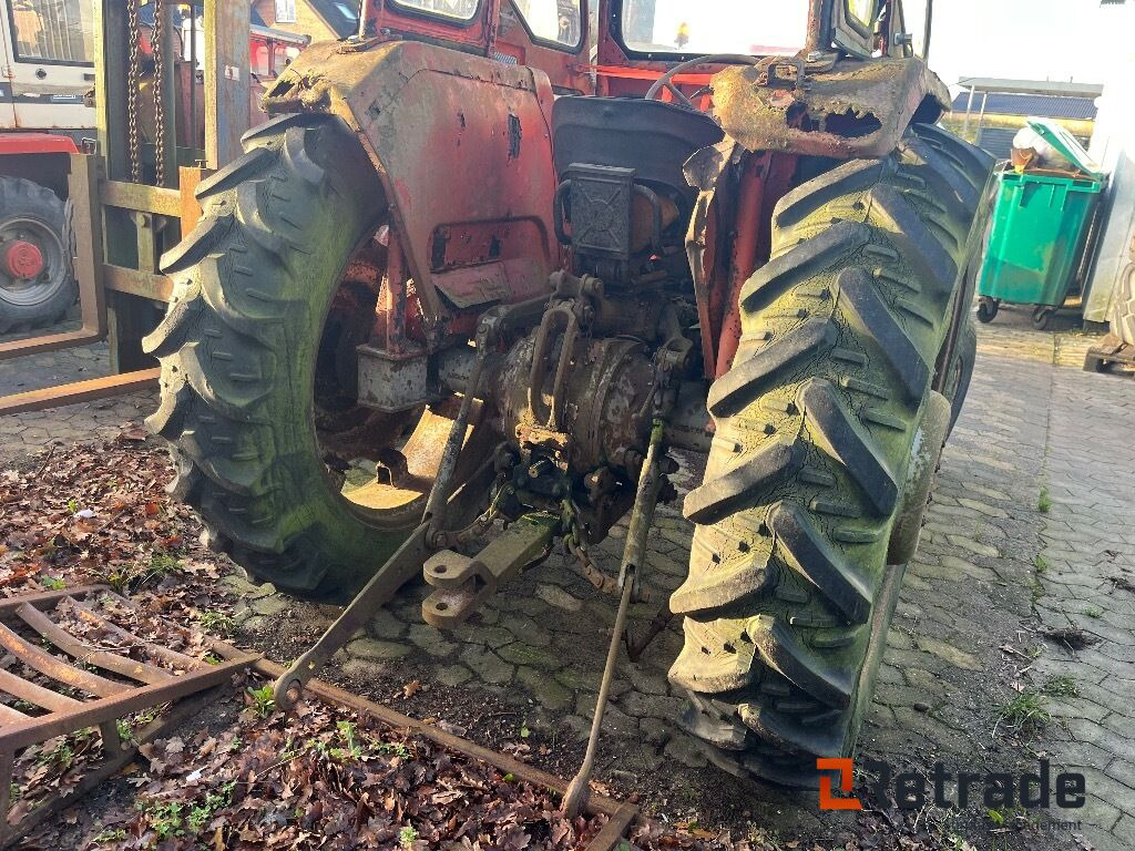 Traktor Massey Ferguson 175 Traktor - Traktors: foto 5 Traktor Massey Ferguson 175 Traktor - Traktors: foto 5