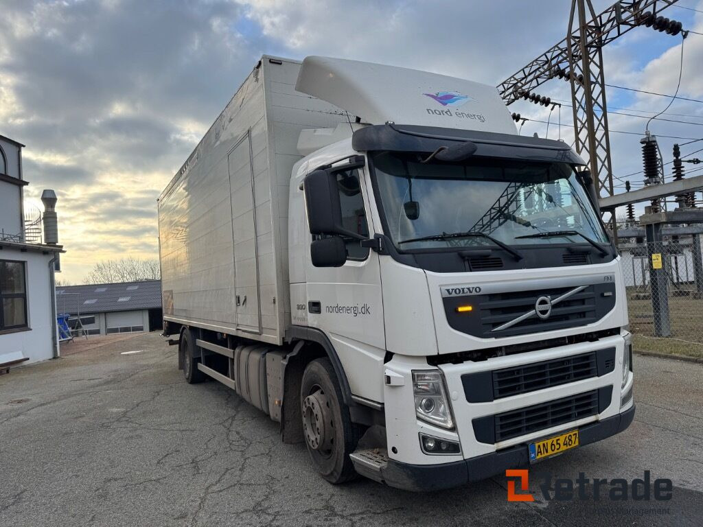 VOLVO FM 330 4X2 - Kravas automašīna ar slēgto virsbūvi: foto 2 VOLVO FM 330 4X2 - Kravas automašīna ar slēgto virsbūvi: foto 2