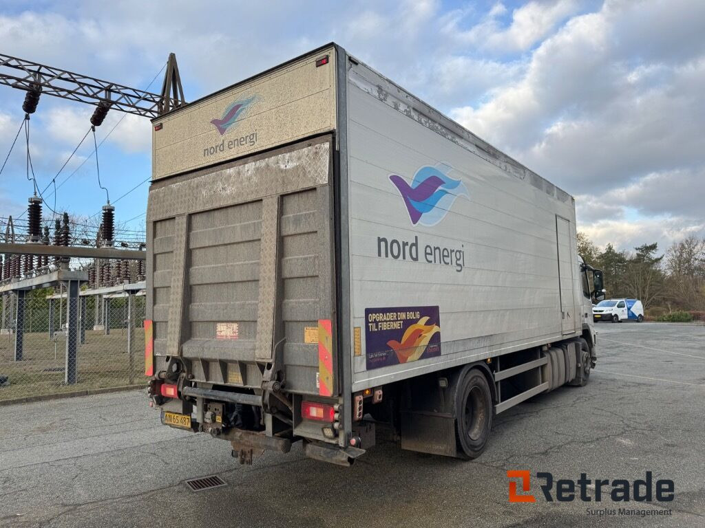 VOLVO FM 330 4X2 - Kravas automašīna ar slēgto virsbūvi: foto 3 VOLVO FM 330 4X2 - Kravas automašīna ar slēgto virsbūvi: foto 3