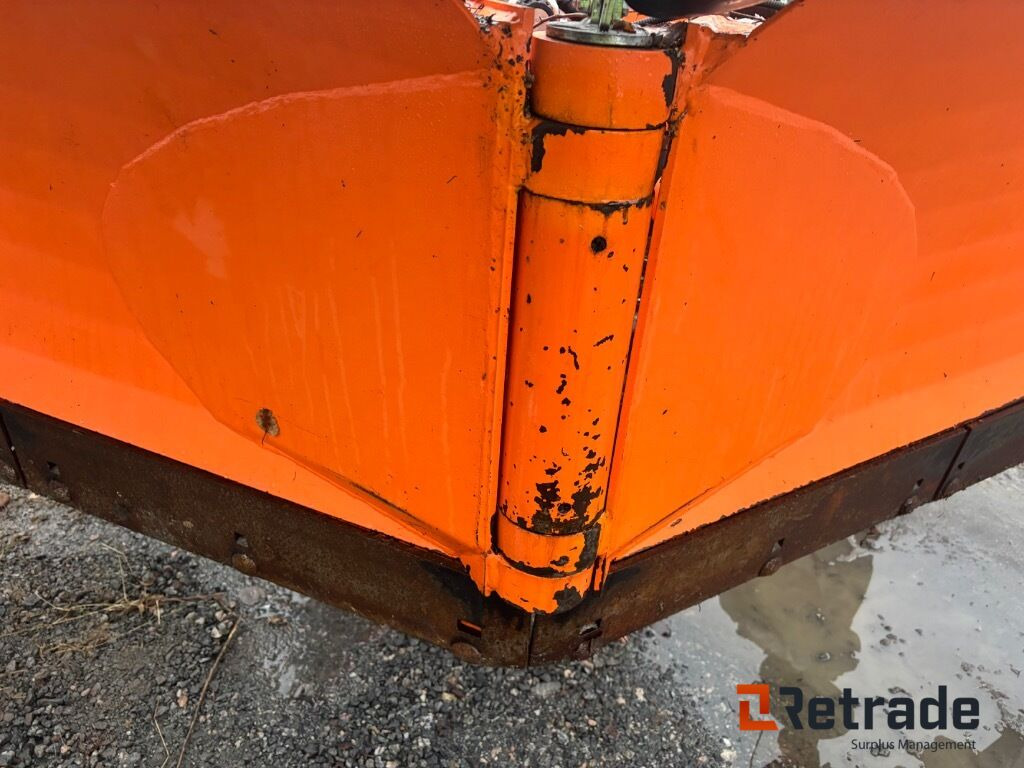 Vikplog Pronar PUV4000HD - Celtniecības maisītājs: foto 5 Vikplog Pronar PUV4000HD - Celtniecības maisītājs: foto 5