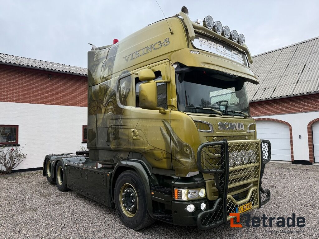 Showtrækker SCANIA R 580 / tractor unit – custom airbrushed themed show truck - Vilcējs: foto 3 Showtrækker SCANIA R 580 / tractor unit – custom airbrushed themed show truck - Vilcējs: foto 3