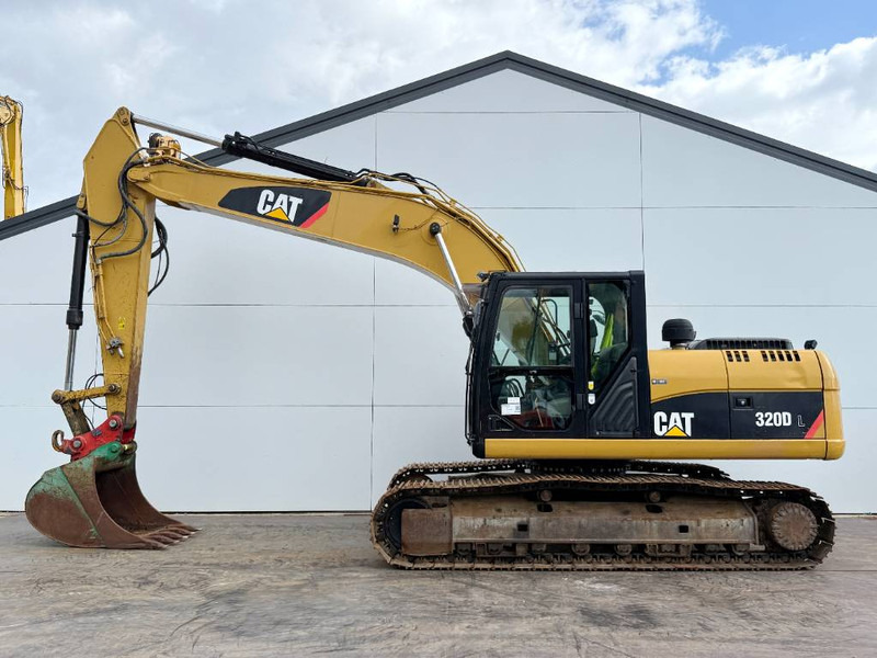 Cat 320DL - Hammer Lines / Quick Coupler - Kāpurķēžu ekskavators: foto 1 Cat 320DL - Hammer Lines / Quick Coupler - Kāpurķēžu ekskavators: foto 1