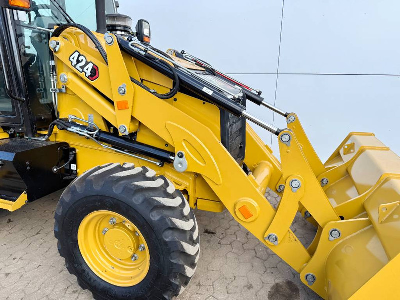Jaunā Ekskavators-iekrāvējs Cat 424 4WD - Hammer Lines / Airco / Side Shift: foto 15