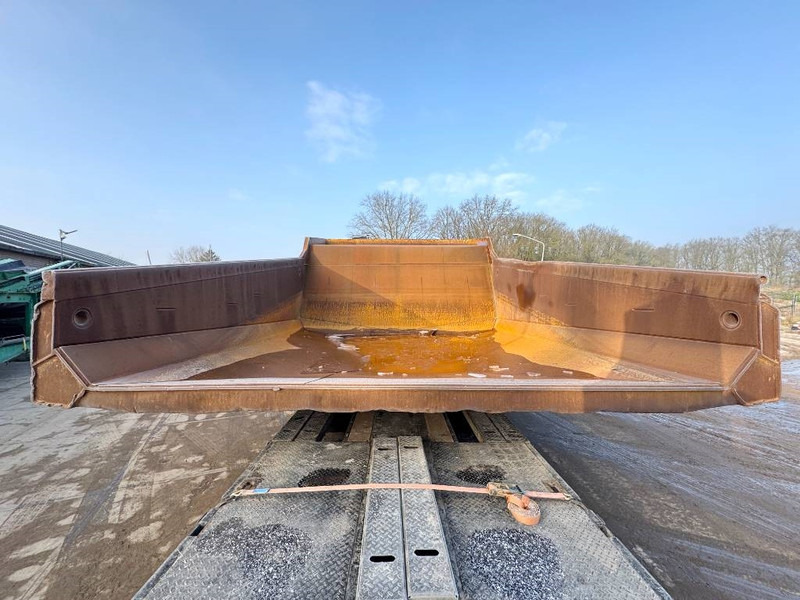 Cat 777G - Dumper Bucket / Body / Bed - Karjeru pašizgāzējs: foto 4 Cat 777G - Dumper Bucket / Body / Bed - Karjeru pašizgāzējs: foto 4