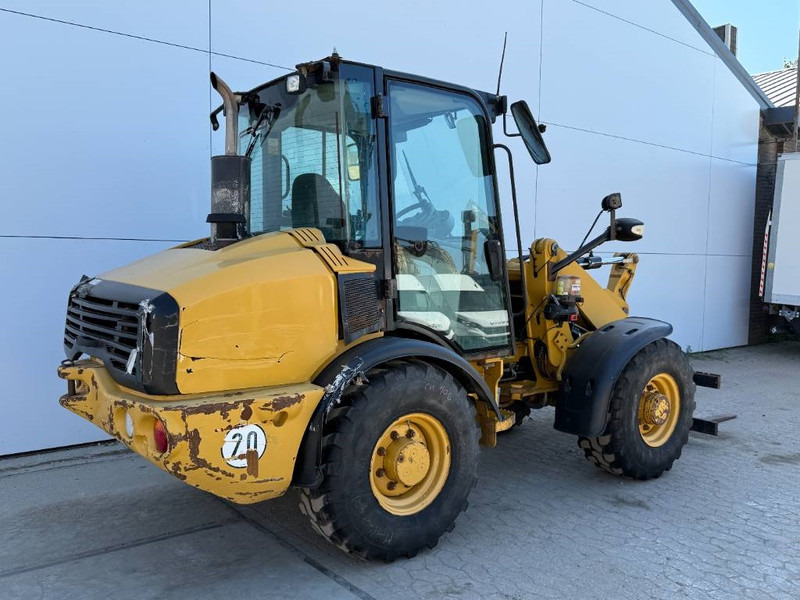 Cat 906H - Auto Greasing / Quick Coupler - Riteņu iekrāvējs: foto 5 Cat 906H - Auto Greasing / Quick Coupler - Riteņu iekrāvējs: foto 5