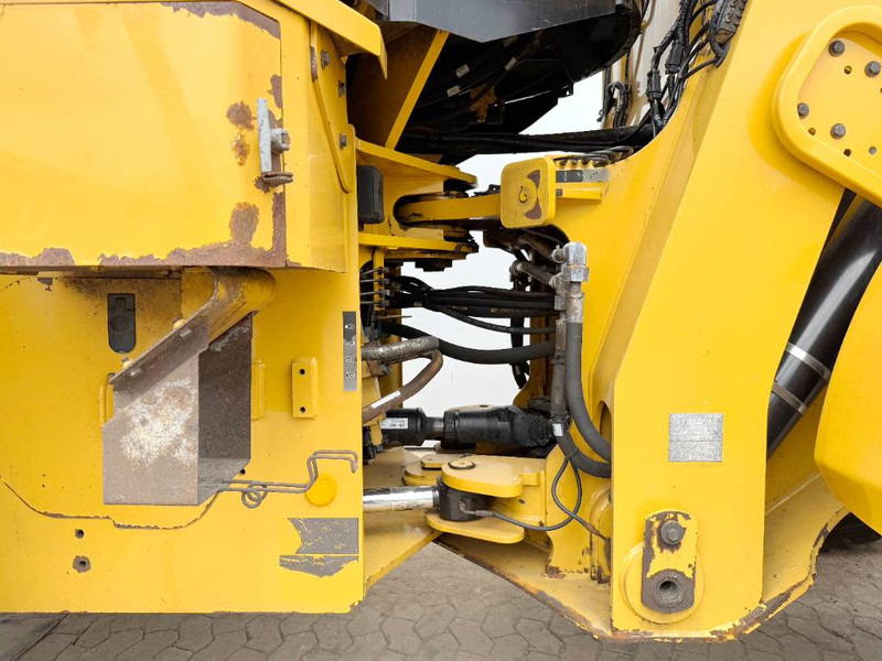 Riteņu iekrāvējs Cat 938K - German German / Backup Camera: foto 17