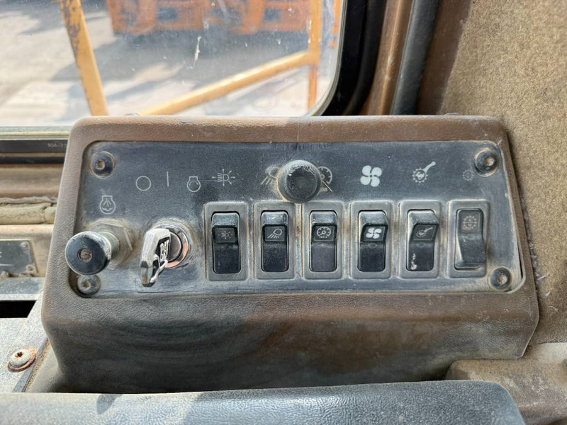 Riteņu iekrāvējs Cat 988F - German Machine / Automatic Greasing: foto 11