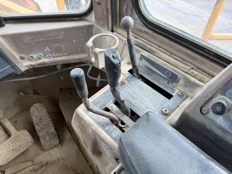 Riteņu iekrāvējs Cat 988F - German Machine / Automatic Greasing: foto 13