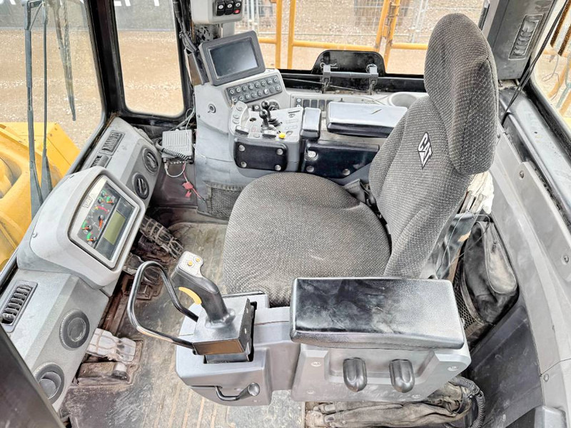 Riteņu iekrāvējs Cat 988K - CE + EPA Certified / Airco: foto 7