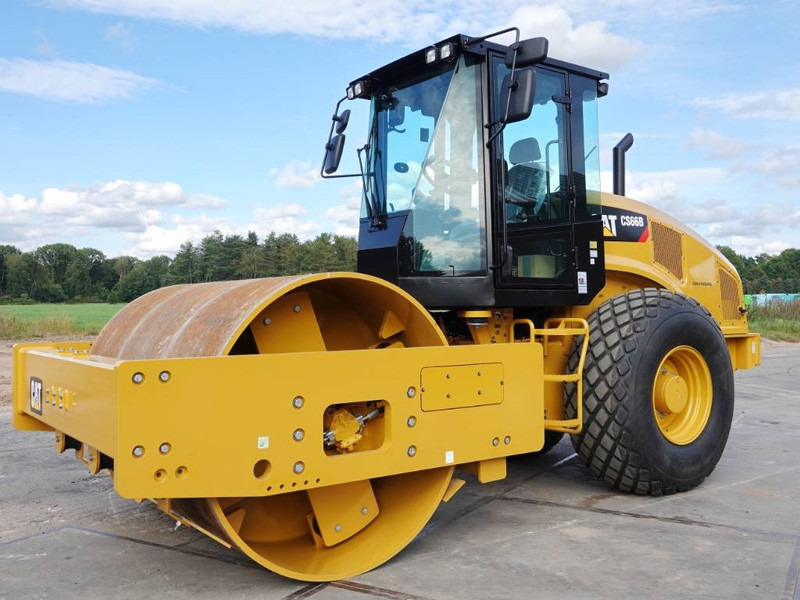 Cat CS66B - CE Certified / Low Hours - Veltnis: foto 2 Cat CS66B - CE Certified / Low Hours - Veltnis: foto 2
