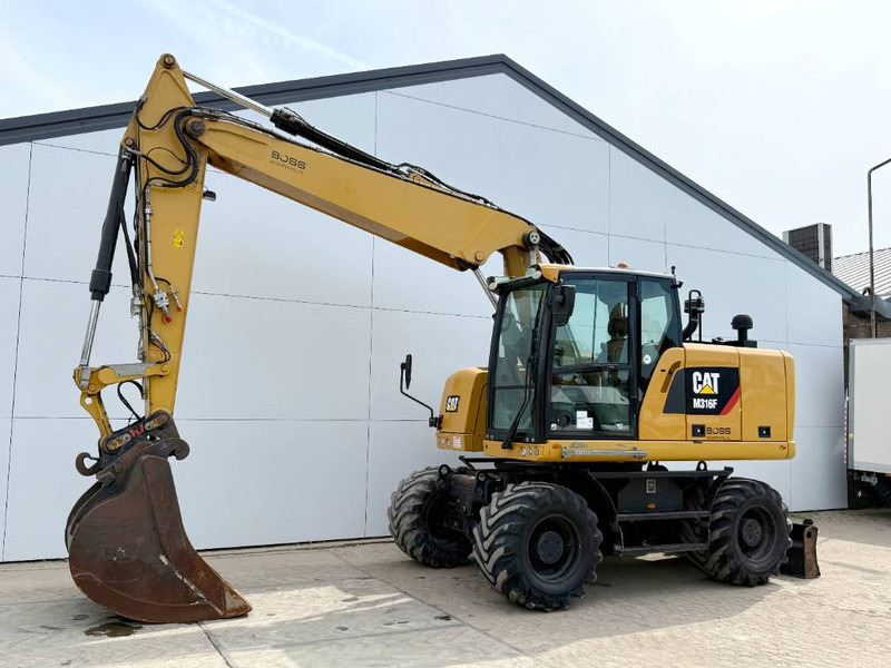 Cat M316F - Quick Coupler / Triple Boom / Auto Lube - Riteņu ekskavators: foto 2 Cat M316F - Quick Coupler / Triple Boom / Auto Lube - Riteņu ekskavators: foto 2