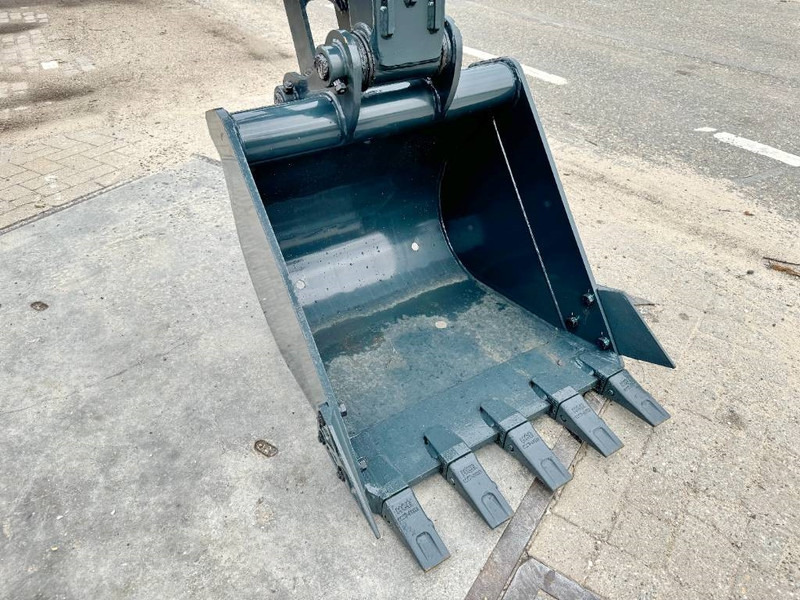 Jaunā Mini-ekskavators Hyundai HX60 - New / Unused / 2024 Model: foto 12