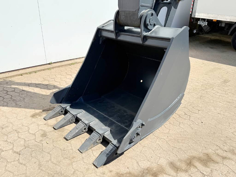Jaunā Kāpurķēžu ekskavators Hyundai R210 *2025 Model* - New / Unused / Hammer Lines: foto 14