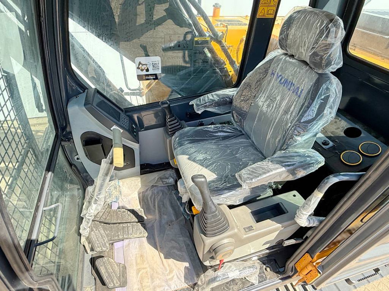 Jaunā Kāpurķēžu ekskavators Hyundai R210 *2025 Model* - New / Unused / Hammer Lines: foto 8