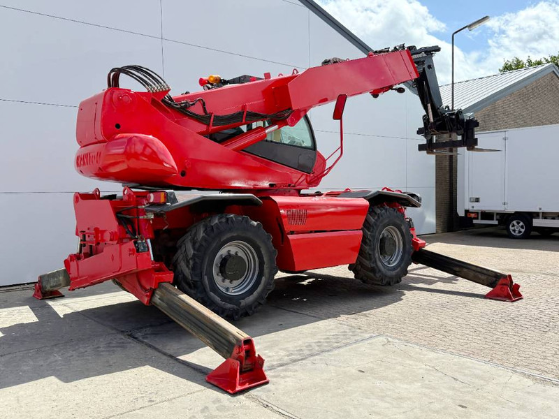 Manitou MRT2150+ Privilege - Remote Control / 4x4x4 / AC - Teleskopiskais iekrāvējs: foto 4 Manitou MRT2150+ Privilege - Remote Control / 4x4x4 / AC - Teleskopiskais iekrāvējs: foto 4