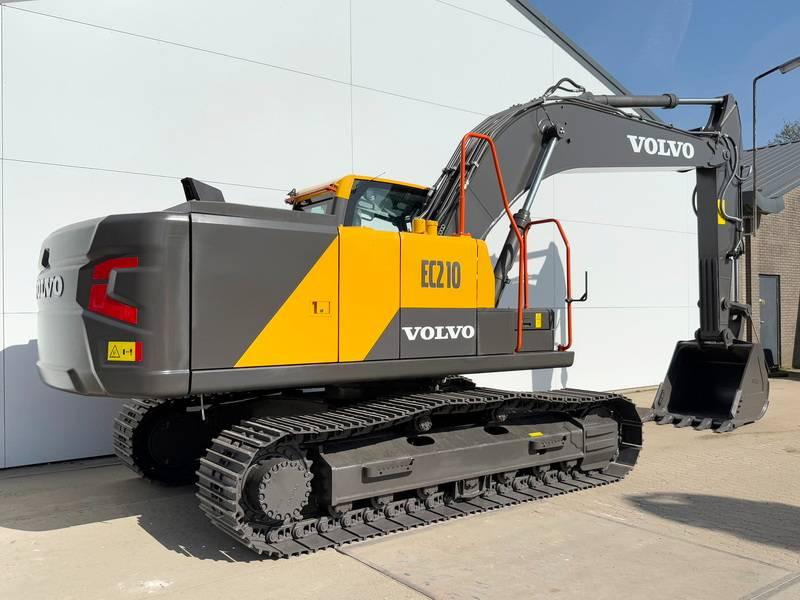 Jaunā Kāpurķēžu ekskavators Volvo EC220D - NEW / UNUSED / 2025 Model: foto 5