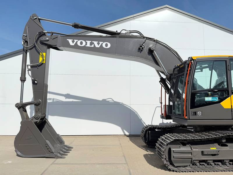 Jaunā Kāpurķēžu ekskavators Volvo EC220D - NEW / UNUSED / 2025 Model: foto 10