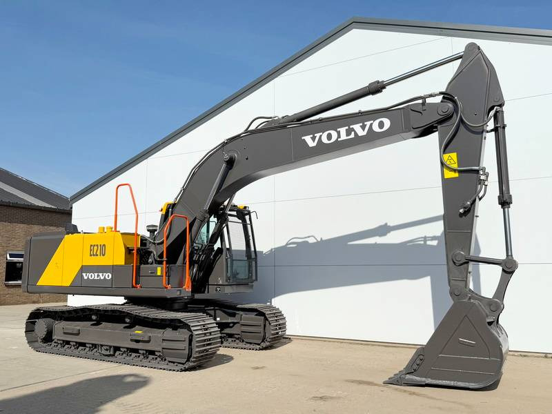 Jaunā Kāpurķēžu ekskavators Volvo EC220D - NEW / UNUSED / 2025 Model: foto 7