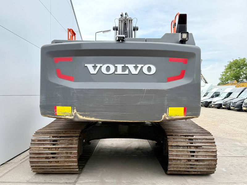 Volvo EC300EL - Quick Coupler / Hammer Lines / Auto Lube - Kāpurķēžu ekskavators: foto 4 Volvo EC300EL - Quick Coupler / Hammer Lines / Auto Lube - Kāpurķēžu ekskavators: foto 4