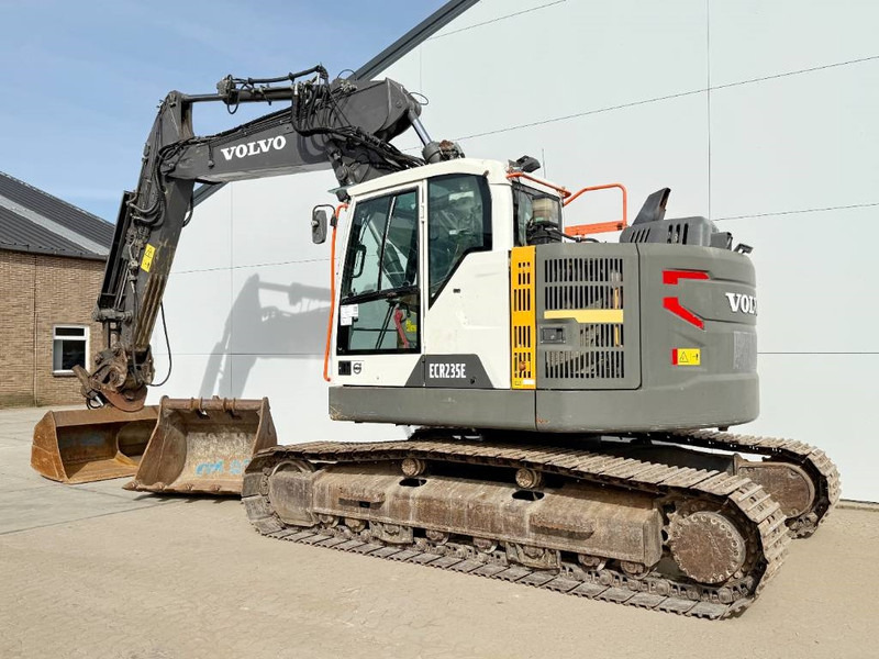 Volvo ECR235EL - Triple Boom / 2 Buckets Included - Kāpurķēžu ekskavators: foto 3 Volvo ECR235EL - Triple Boom / 2 Buckets Included - Kāpurķēžu ekskavators: foto 3