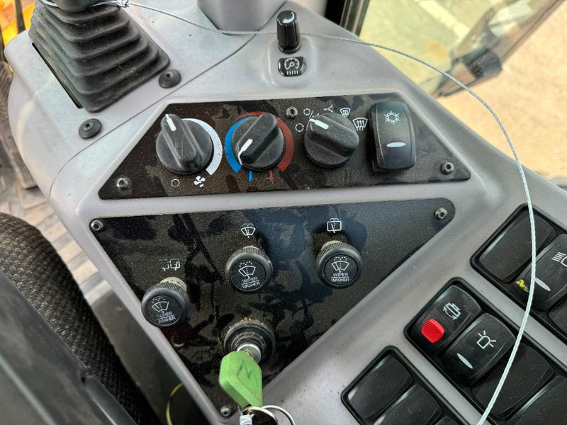 Greiders Volvo G970 - 3 Tine Ripper / EPA Certified: foto 17