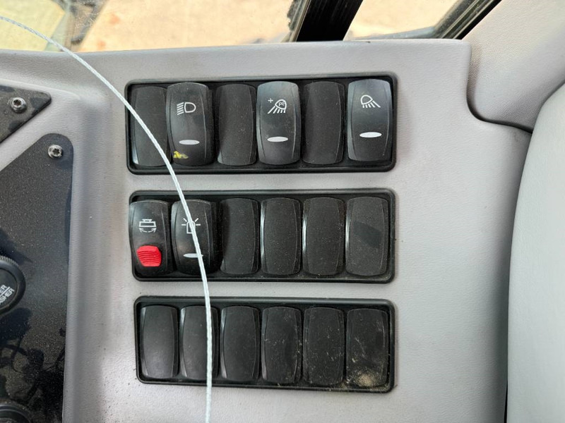 Greiders Volvo G970 - 3 Tine Ripper / EPA Certified: foto 18