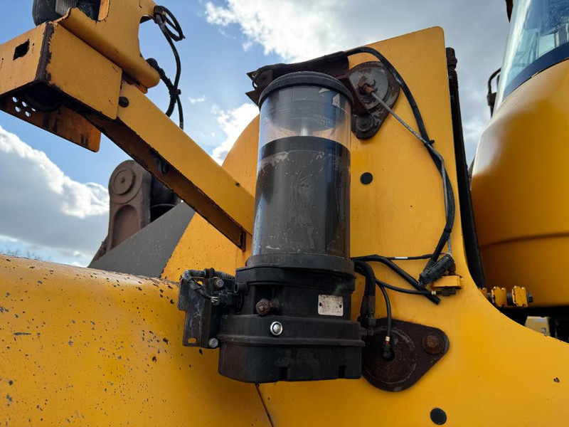 Riteņu iekrāvējs Volvo L180H - 3rd Function / Weight System: foto 20